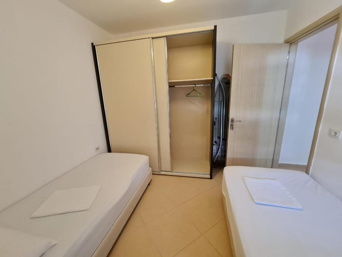 Meltin Apartments Sarandë 외부 사진